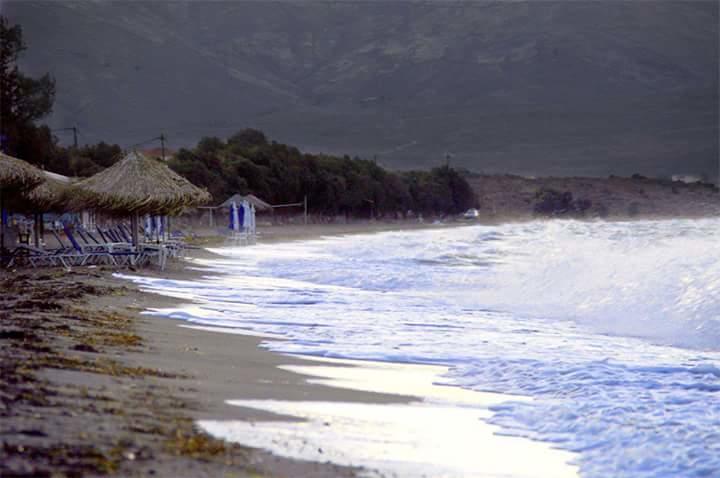 Nifida Beach Hotel Exterior photo